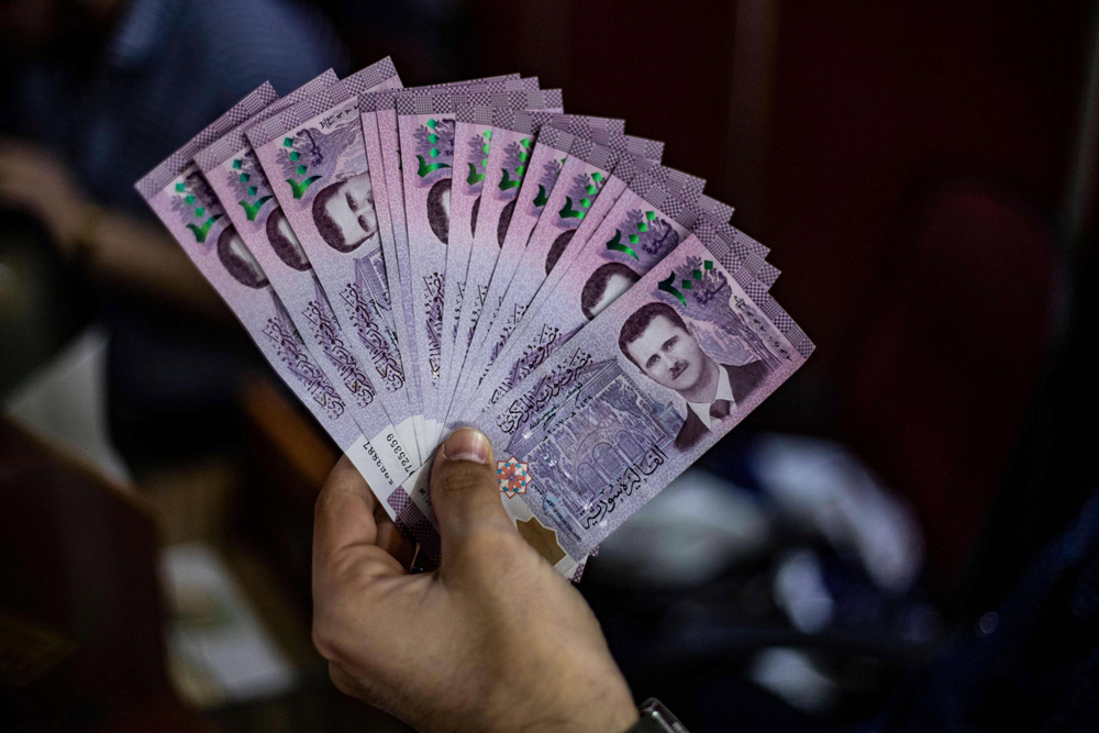 تواصل انحدار العملة السورية