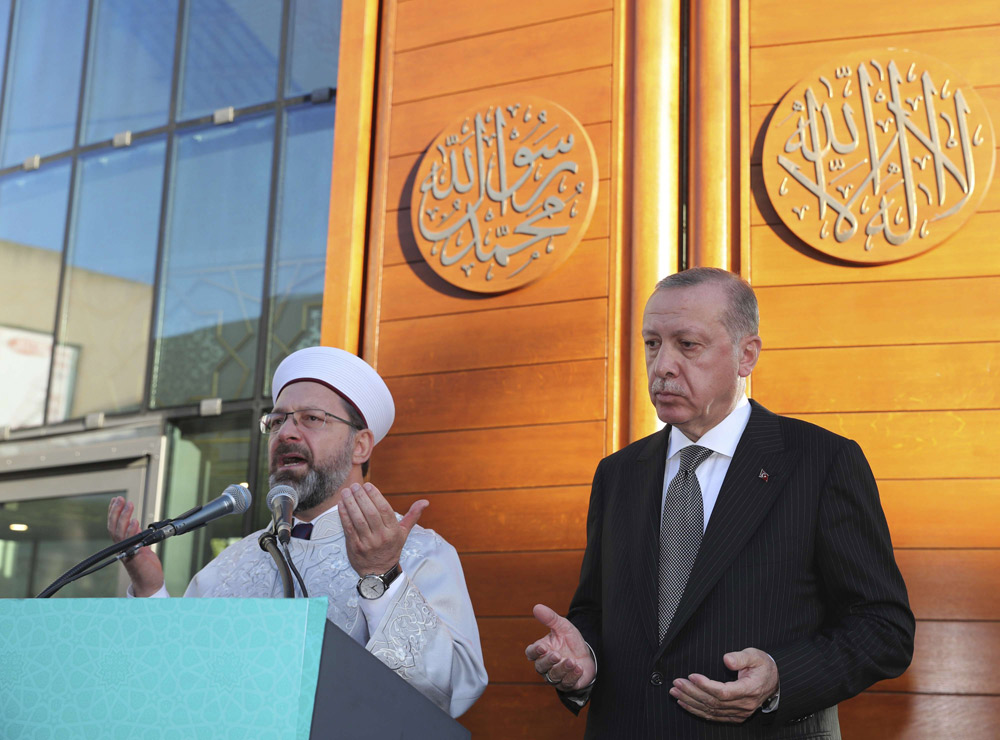 أردوغان لدى افتتاحه مسجدا في كولونيا الألمانية