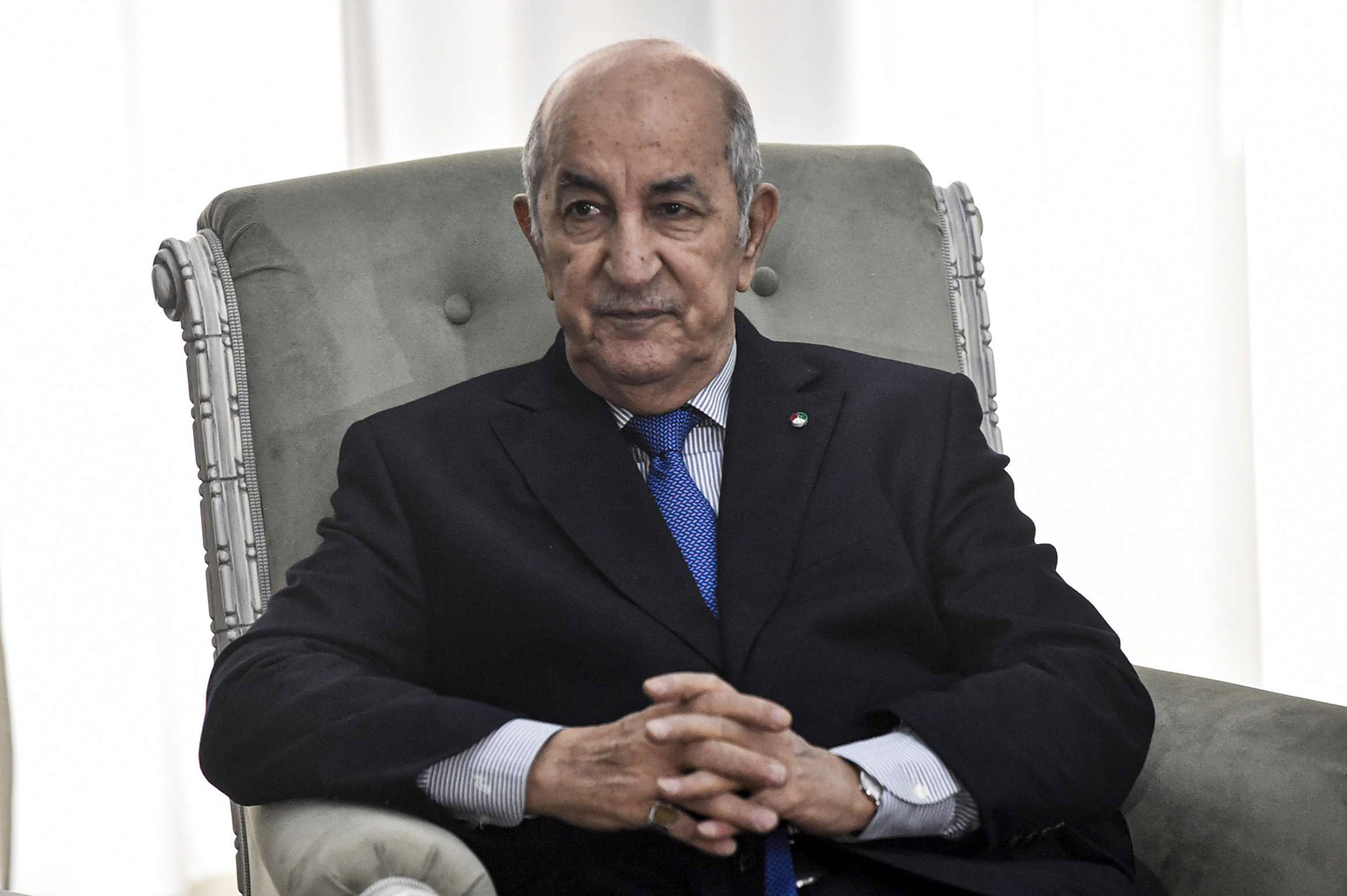 تبون لم يعد في حاجة لأداء الأحزاب التقليدية بسبب موقف الشارع منها، ولحاجة السلطة إلى ثوب سياسي جديد
