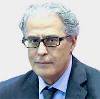 منذر ثابت: الانفجار الإجتماعي مرتهن بعجز الدولة عن سداد الأجور