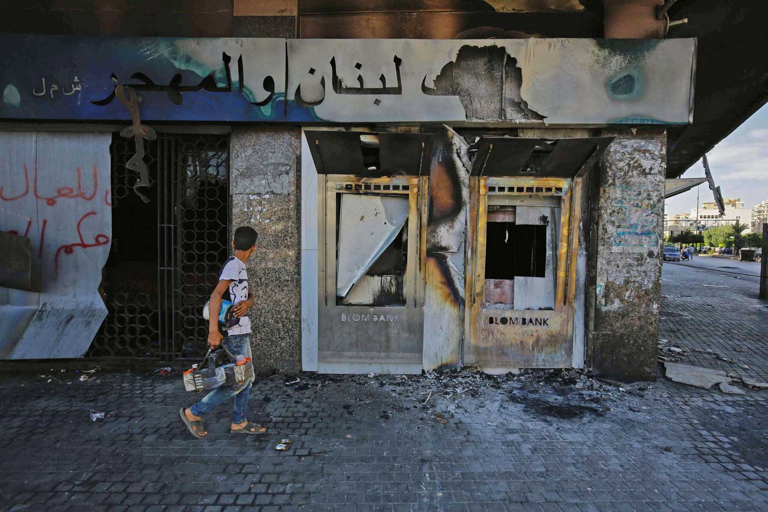 أزمة كورونا تزيد من معاناة الاقتصاد اللبناني