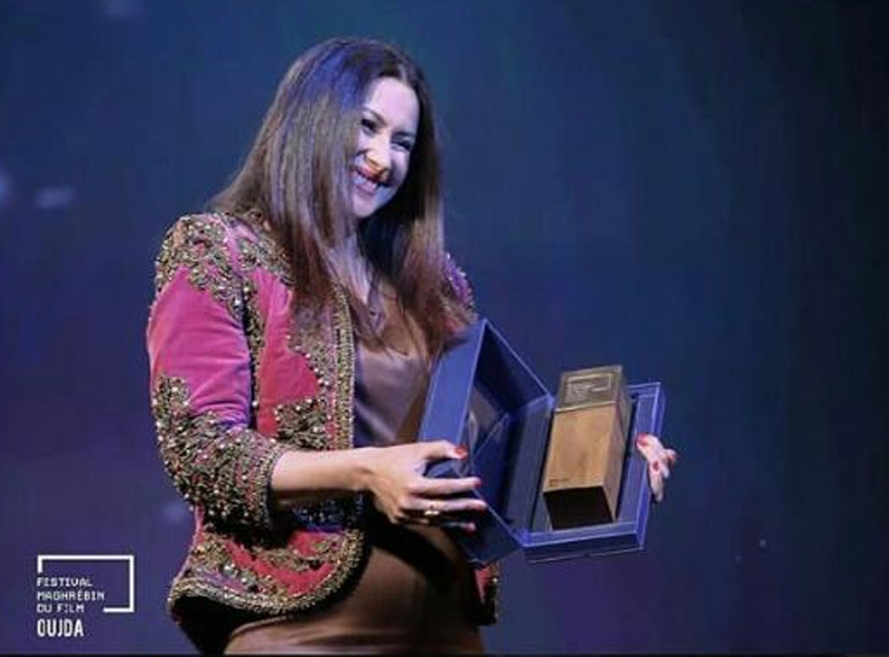 الجزائرية مليكة بلباي تفوز بجائزة أفضل ممثلةعن دورها في فيلم "عرفان"