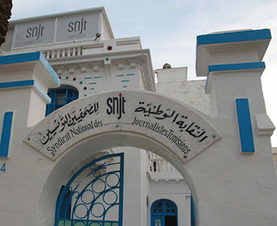 صحافيون رفضوا مبررات لجنة أخلاقيات المهنة التي لم تتخذ موقفا مشابها مع الذين نشروا أخبارا مزيفة في أزمات سابقة