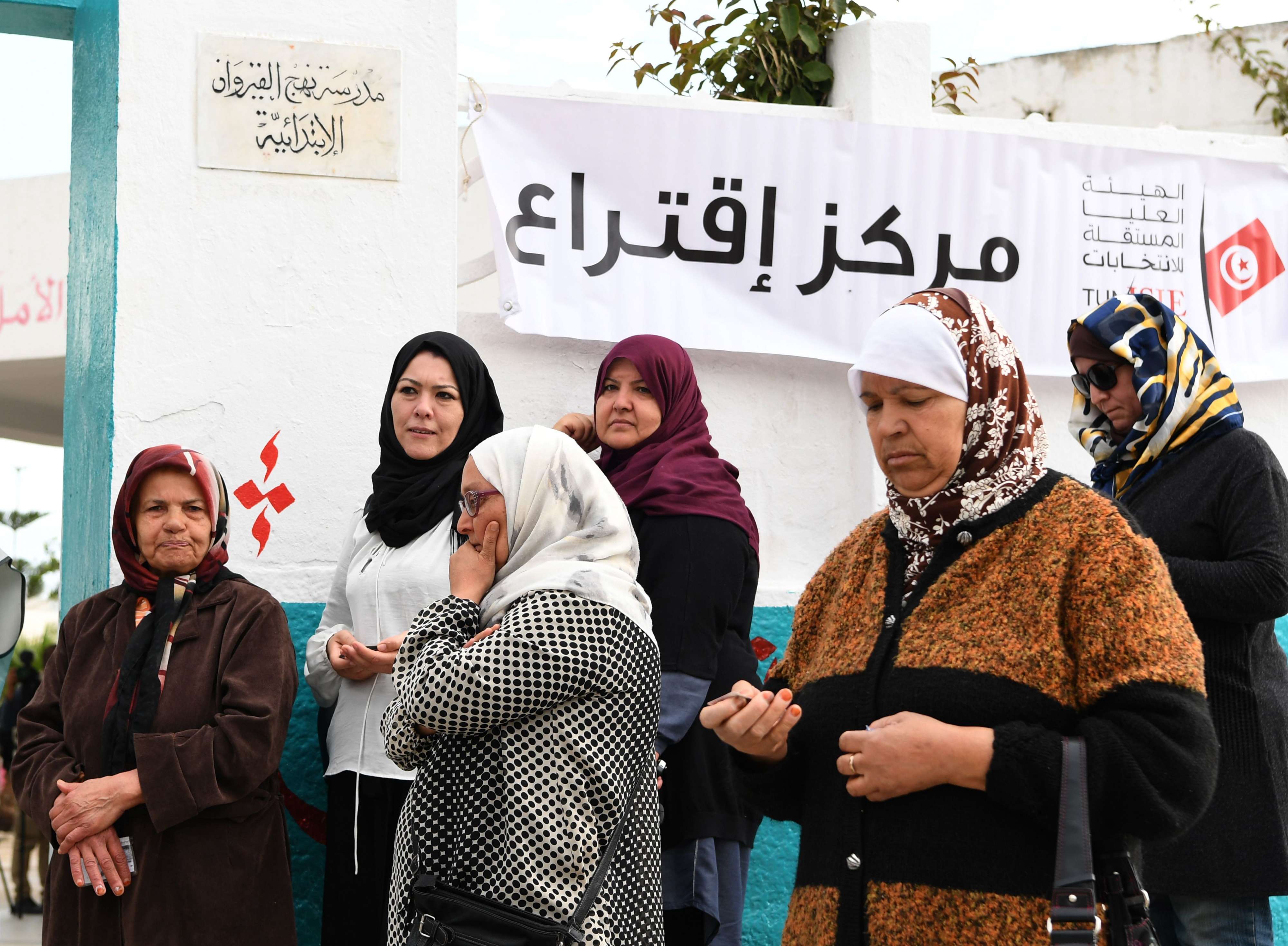  أغلب المقترعين من النساء والشباب