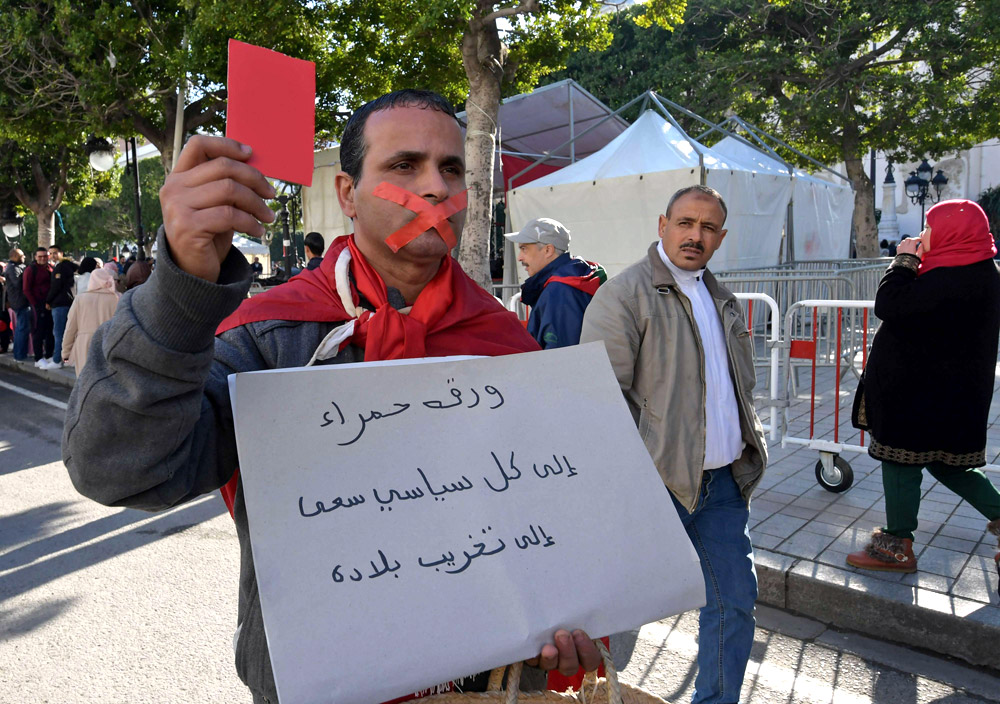 لدينا معضلة حقيقية كبلت الاقتصاد وتتمثل في سريان ترسانة من القوانين البالية، منها ما يعود إلى زمن الدولة العثمانية وحقبة الاستعمار