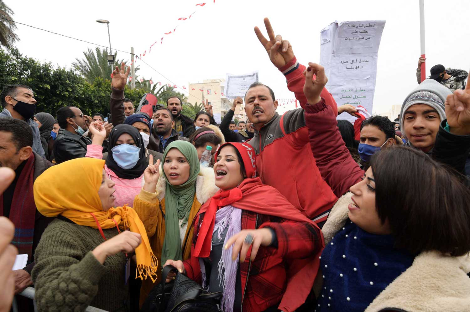 شرارة الثورة لم تخمد بعد