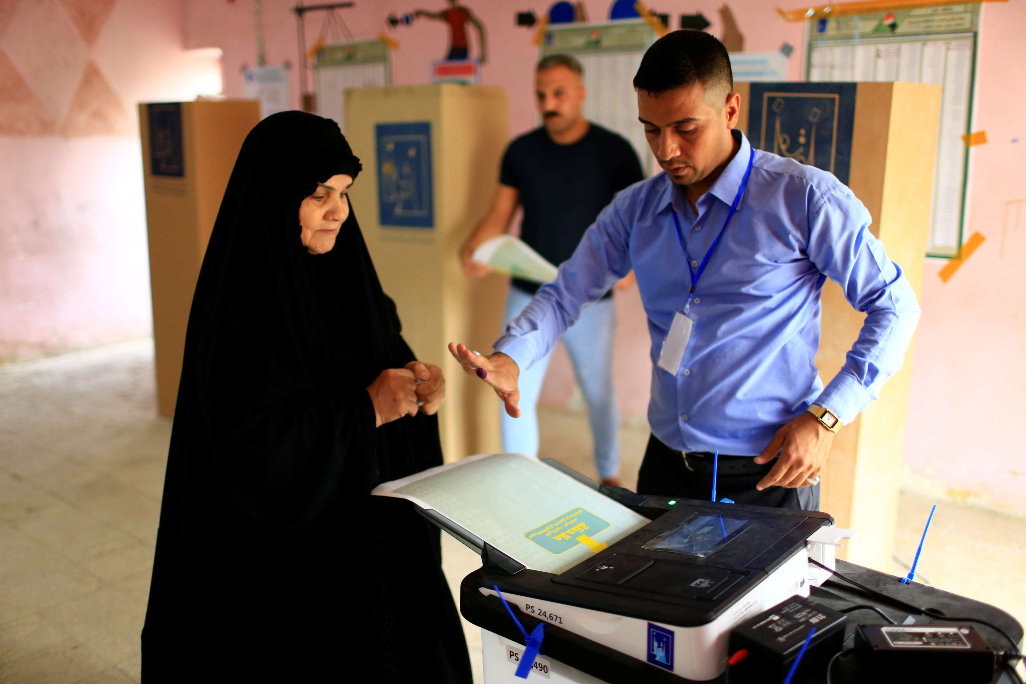 انتخابات تشريعية حاسمة لإعادة الإعمار
