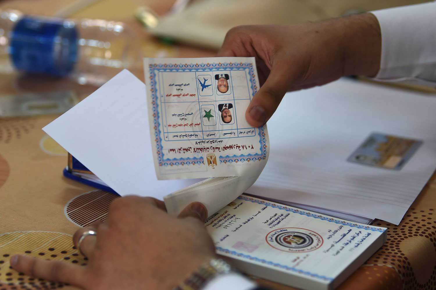  مخاوف من تكرّر تجارب سابقة حولت التعديل إلى تقنين للدكتاتورية