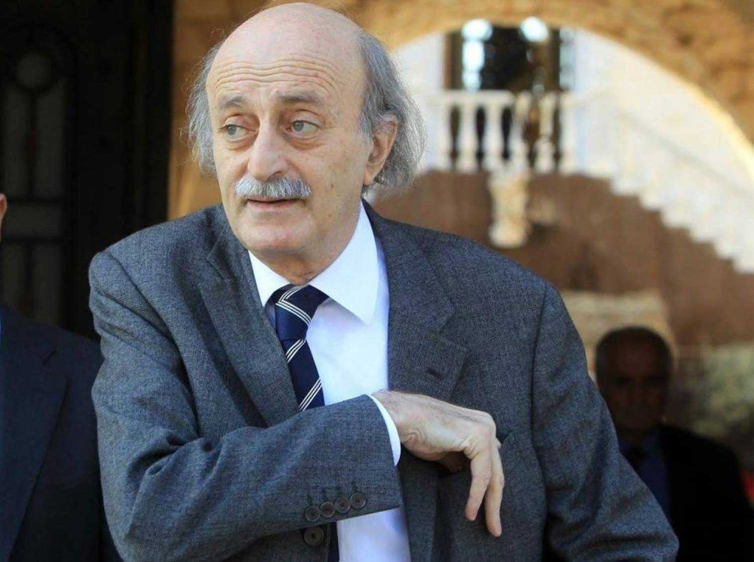 جنبلاط يبقى المعطى الأساس الذي لا يمكن الاستغناء عنه في "قولبة" التحالفات وترتيبات اللحظات الأخيرة في الكواليس