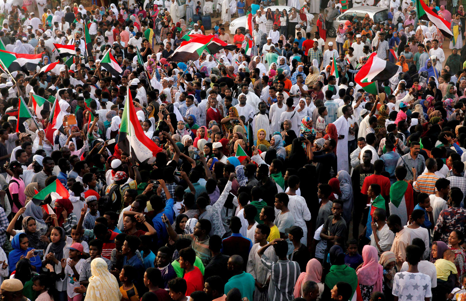 لحظة فارقة انتظرها السودانيون