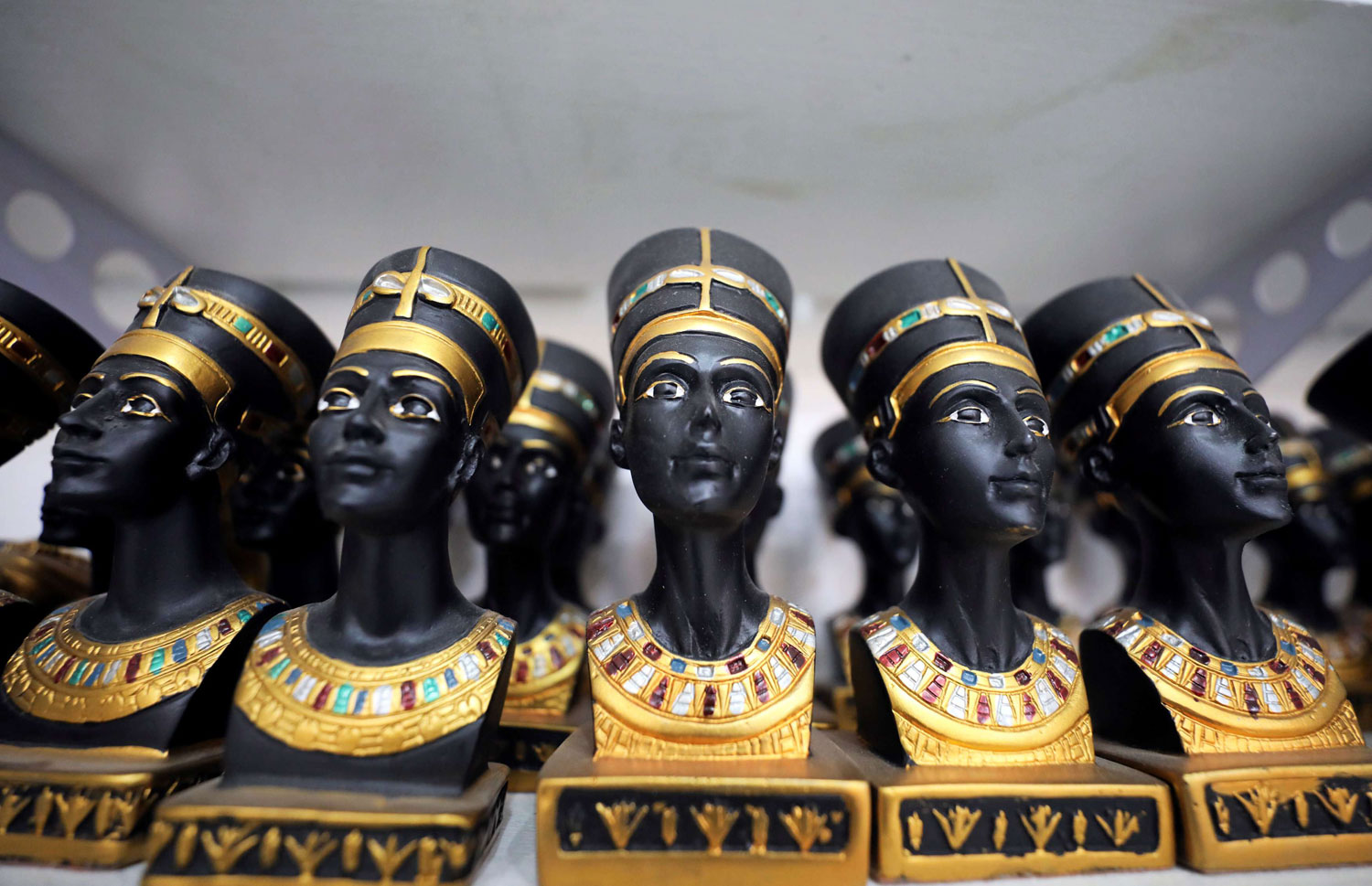 تجربة الصين في المشروعات الصغيرة ومتناهية الصغر ركيزة انطلاقها وهو القطاع الذي تسعى مصر لتنميته لكنه يواجه تحديات البيروقراطية العميقة