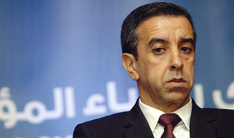 العارفون بشؤون السلطة في الجزائر يجزمون بأن الرجل الذي صنع مجده بمجد سلطة بوتفليقة، لا يهمه القفز من مركب بوتفليقة في الظرف الراهن، بقدر ما يهمه مستقبله مع السلطة القادمة