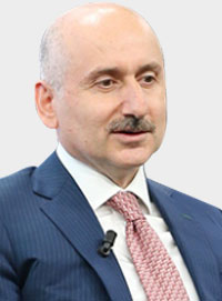 إسماعيل أوغلو: نتطلع إلى التحول إلى قاعدة لوجيستية في نقل البضائع