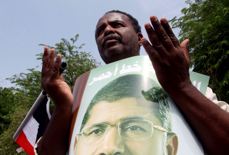 السودان بالنسبة إلى التكفيرين والإخوان يعد مركزا لتجمع عناصرهم من المنطقة، ومن ضمنهم من زعمت الجماعة اختفاءهم قسريا