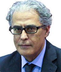 منذر ثابت: الإجابات النمطية لم تعد تفي بالحاجة لفهم معمق لظاهرة الإرهاب