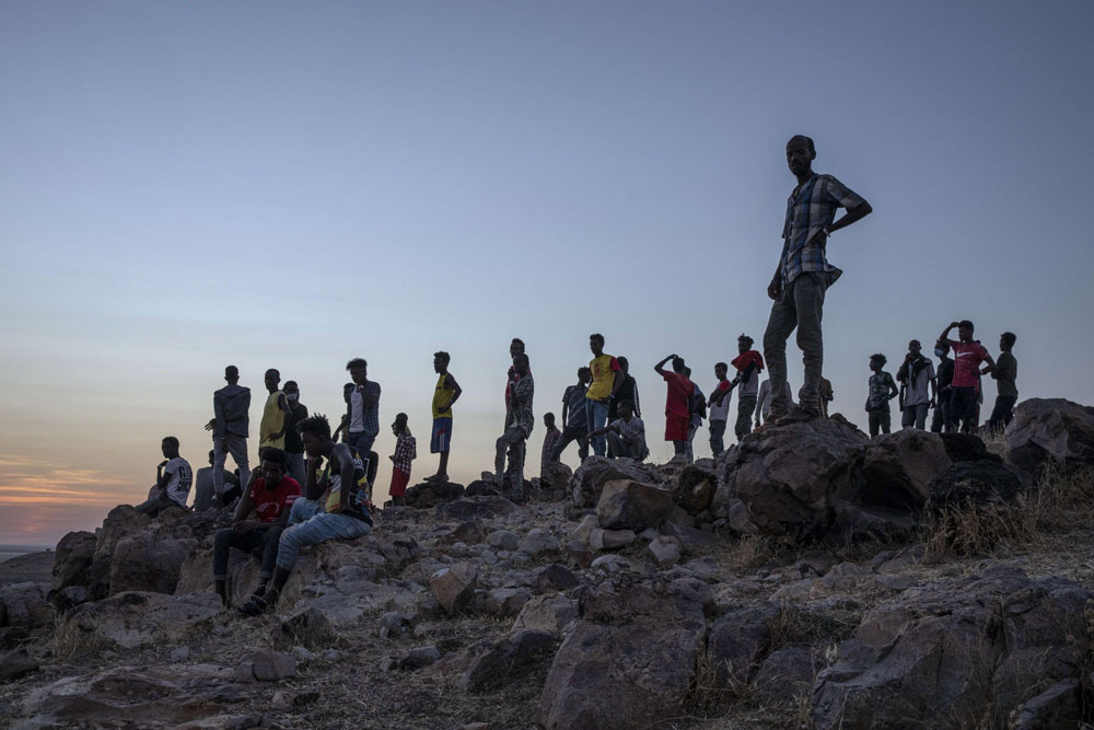 فرار نحو 44 ألف لاجئ إلى السودان