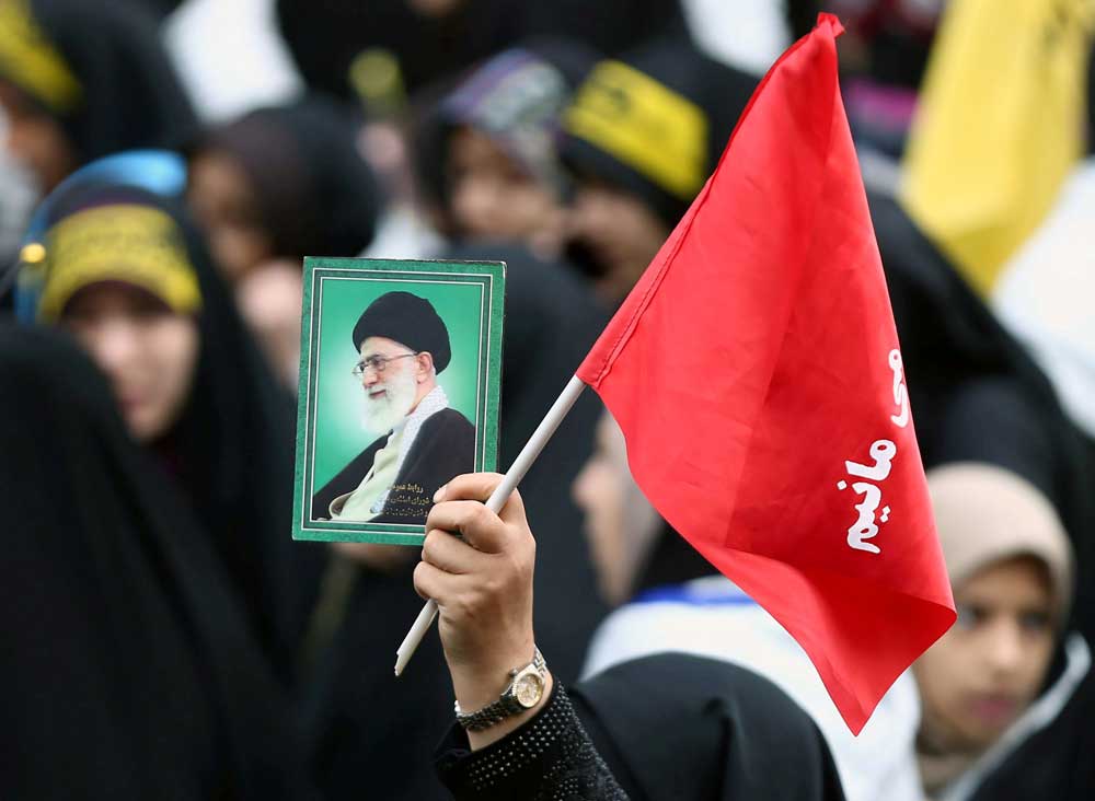 الحكومة الإسرائيلية تنظر إلى إيران على أنها بمثابة المهدد الرئيسي لأمنها وأمن منطقة الشرق الأوسط