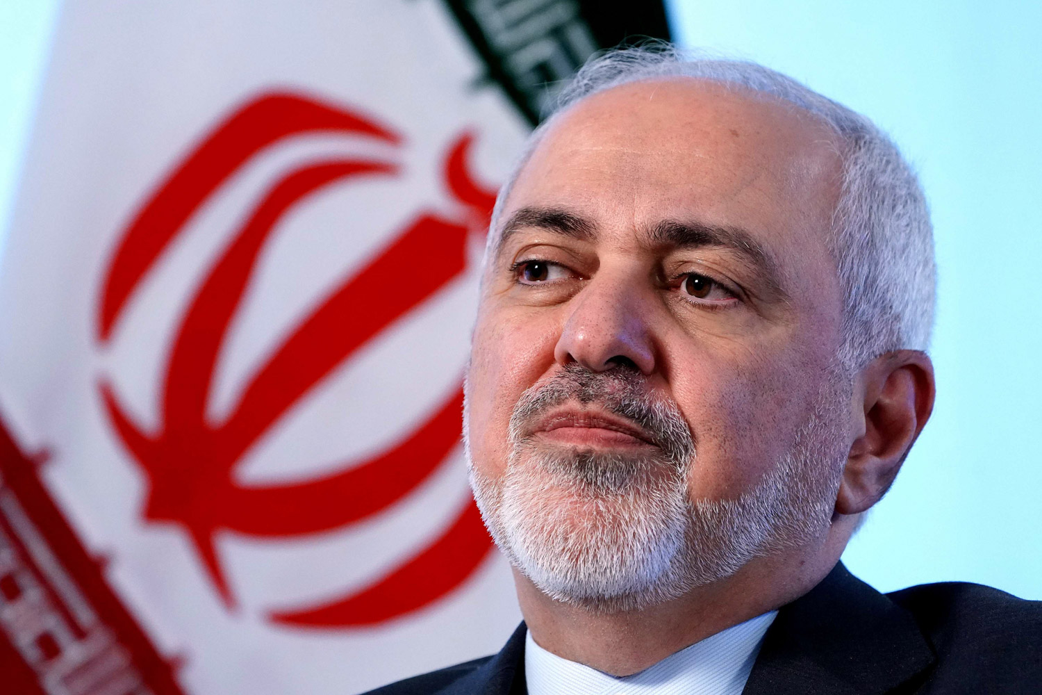 إيران تماطل في انتظار معرفة ما إذا كان سيعاد انتخاب ترامب سنة 2020. وستنتهي ولاية روحاني سنة 2021، مما يسمح لخامنئي باستبدال المفاوضين الذين لا يثق بهم مثل ظريف
