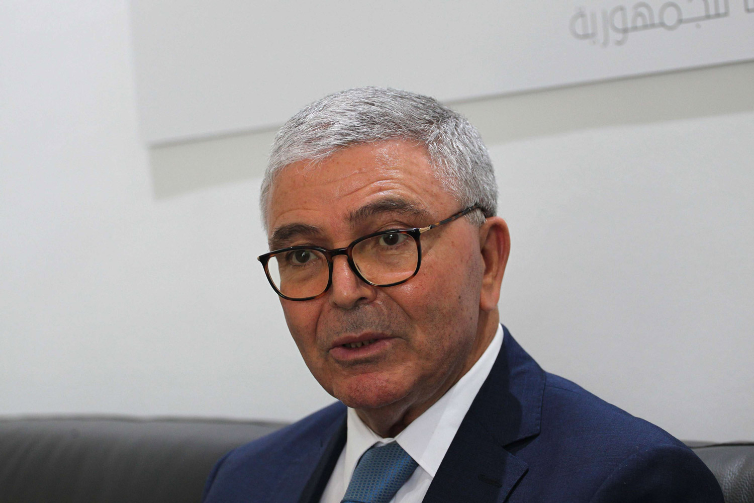 إقالة أم استقالة