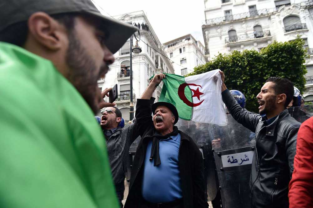 الجزائر Thumbnail