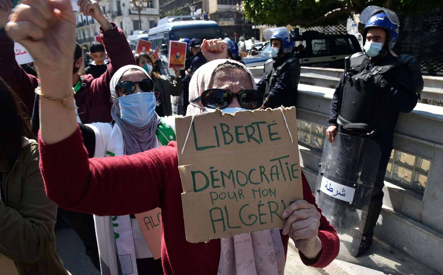 متى تخرج الجزائر من القطبية المزمنة؟ Thumbnail