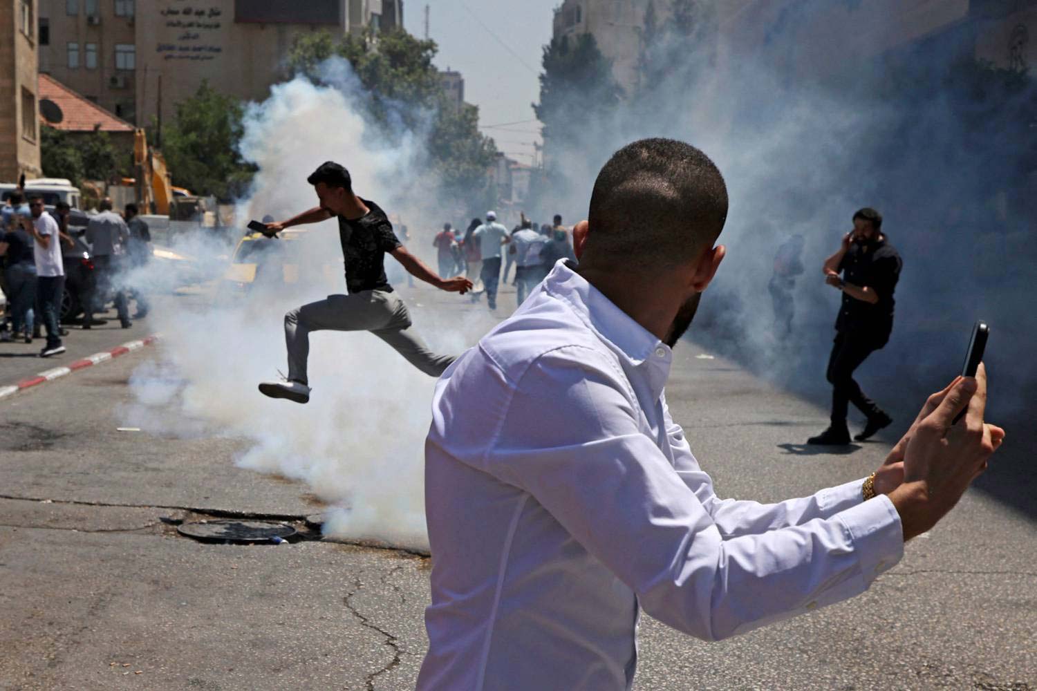 وفاة بنات تفجر غضب الشارع الفلسطيني Thumbnail