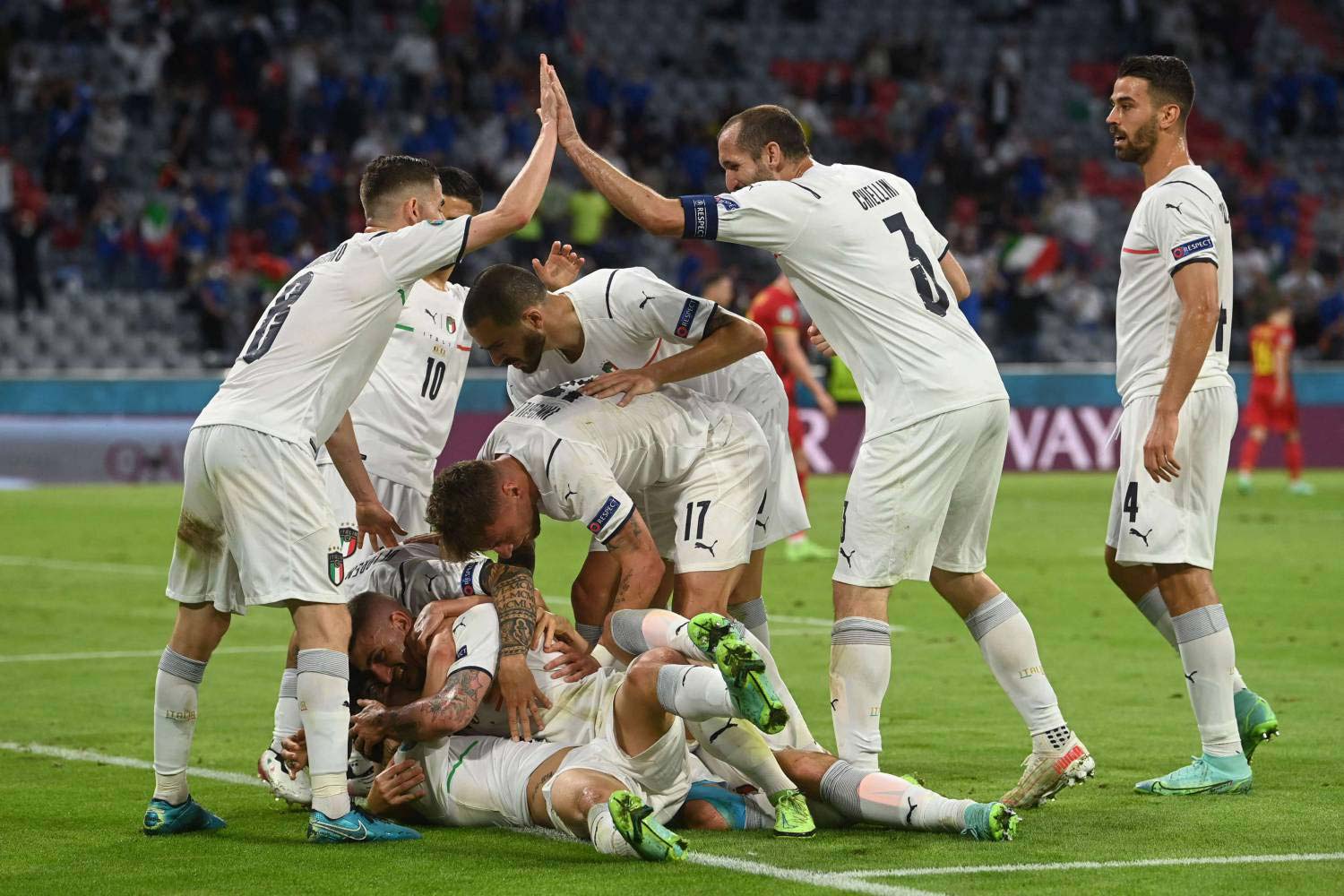 إيطاليا المقنعة تعبّد الطريق لحصد لقب اليورو Thumbnail
