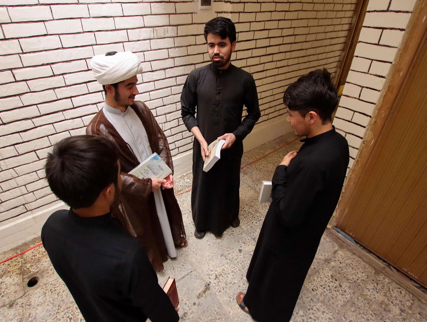 خوف من القادم Thumbnail